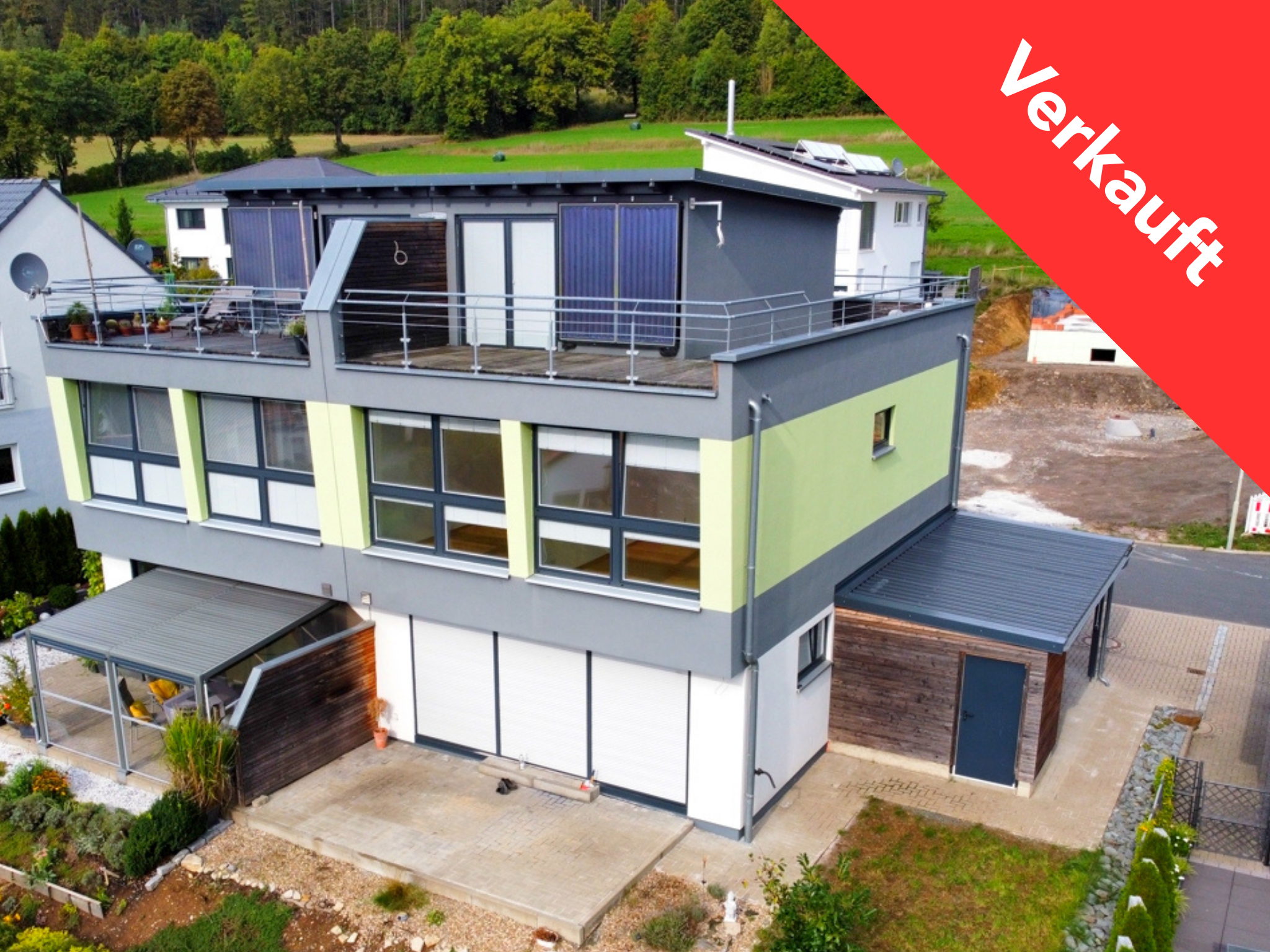 Grün Rot Weiß Kalligraphisch Animiert Vegan Info Instagram Post (48)