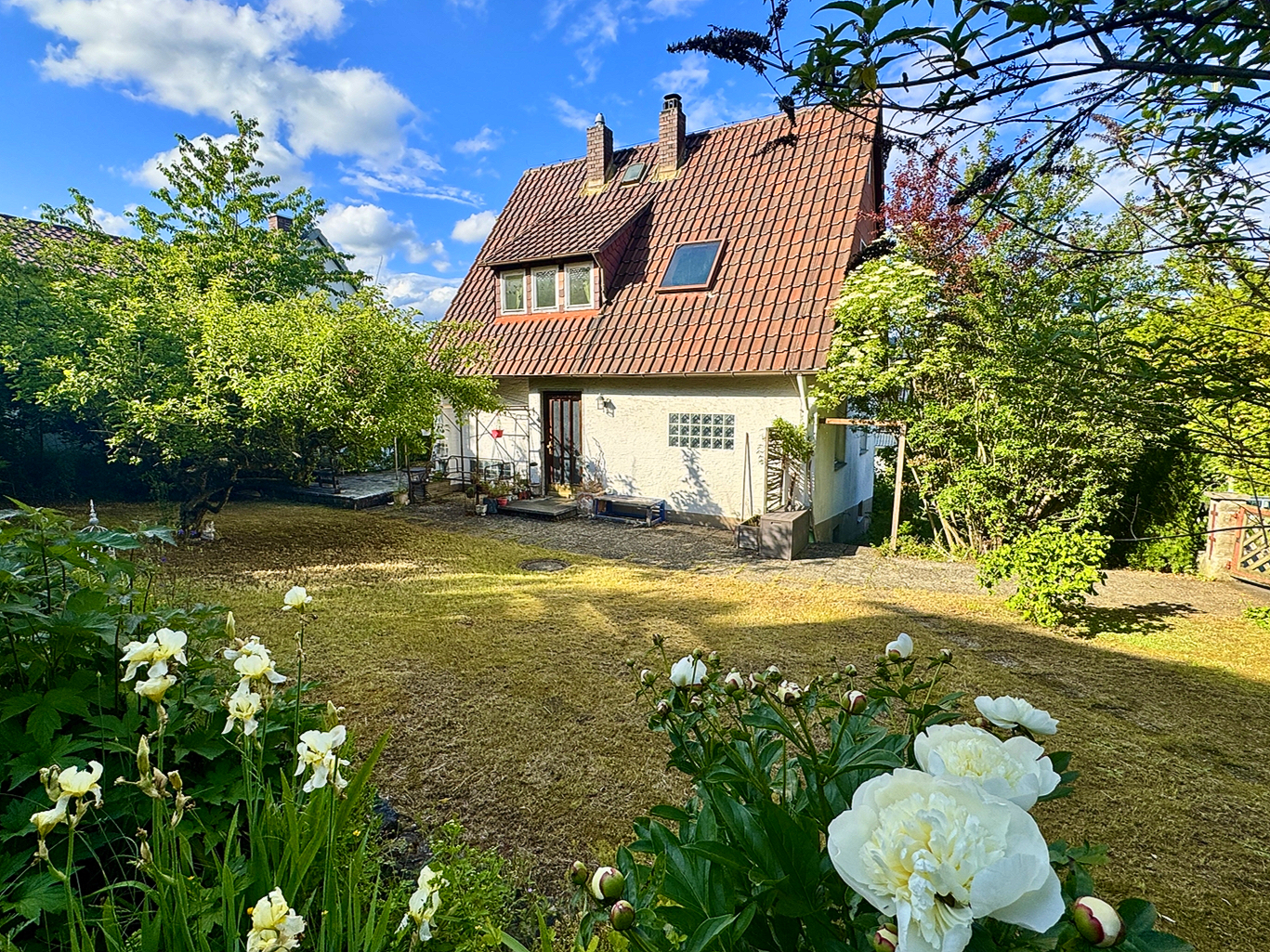 Stadtsteinach Von Wich Immobilien verkauft: Kleines Wohnhaus mit schönem Garten in Stadtsteinach