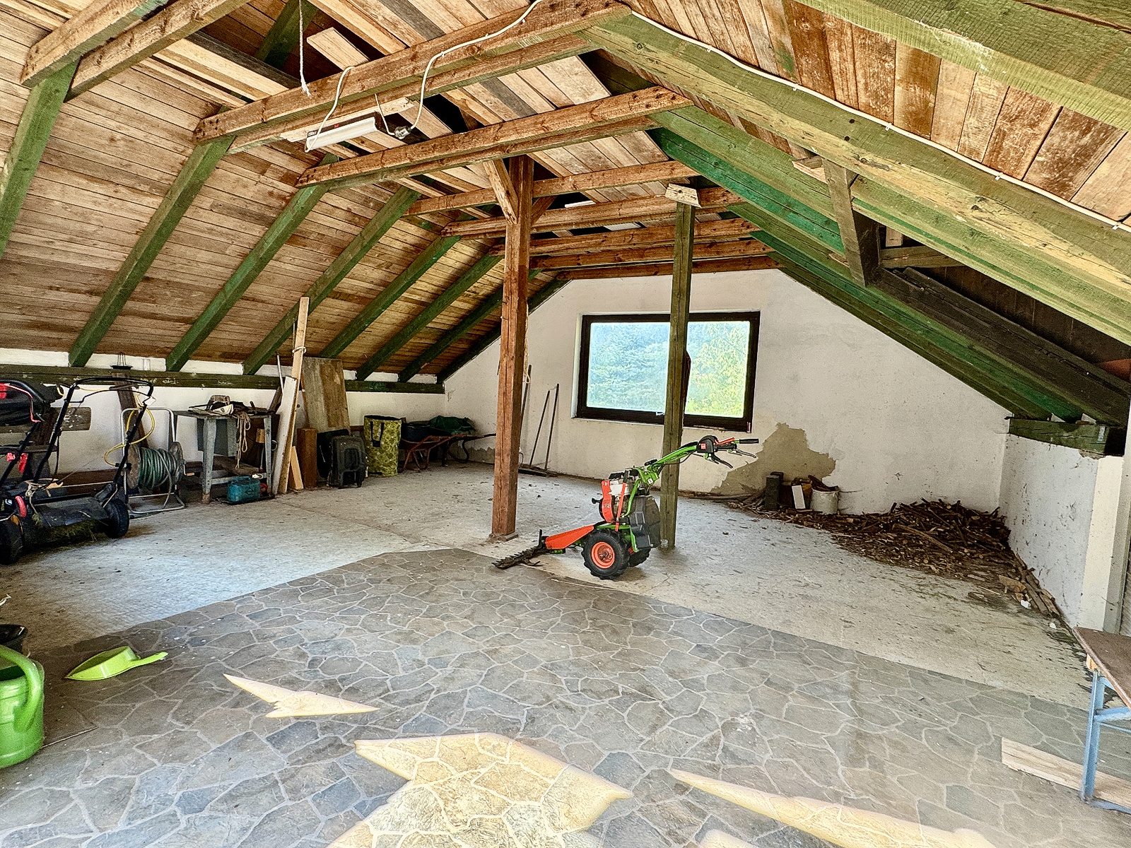 Freisitz/ Werkstatt