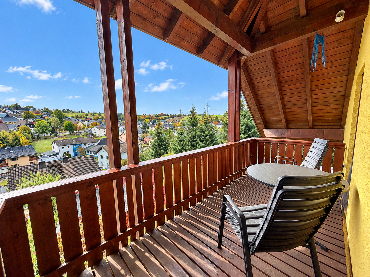 Loggia (Balkon)