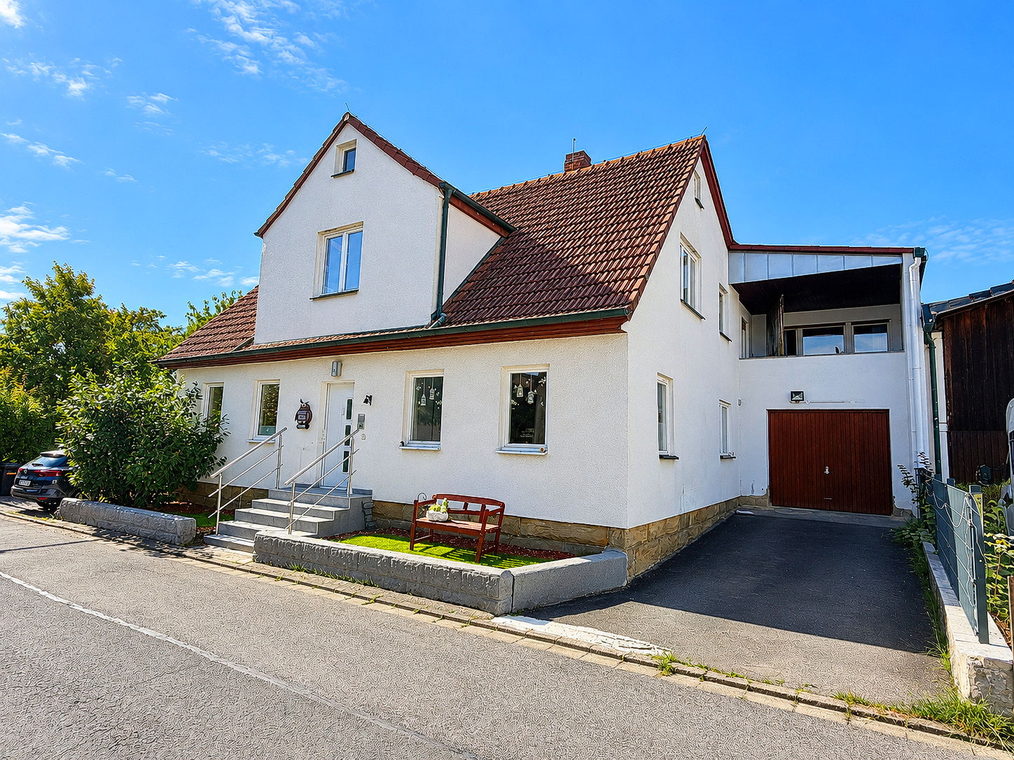 Attraktives Mehrfamilienhaus in guter Lage von Michelau