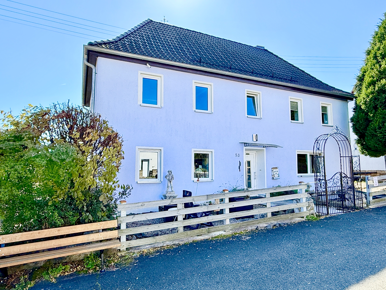 Solides Wohnhaus mit viel Platz für die ganze Familie in Kronach OT