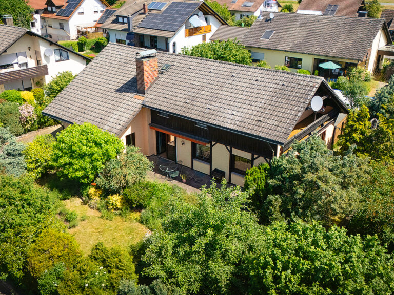 Großzügiges Wohnhaus mit Garten in traumhafter Lage von Hirschaid