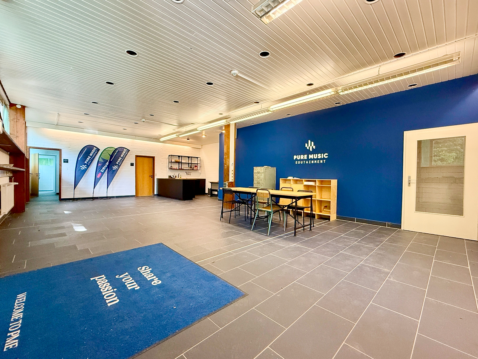 Großzügige Gewerbeflächen für Büro/Lager zur Miete in Steinwiesen