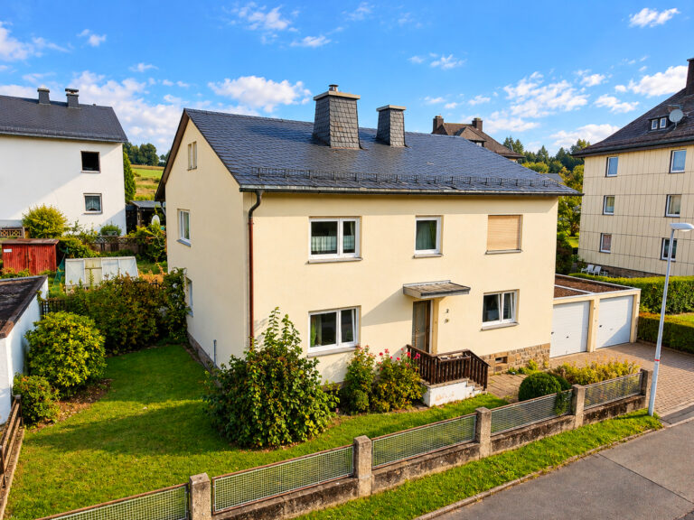 Renovierungsbedürftiges Wohnhaus mit Garten in Stammbach