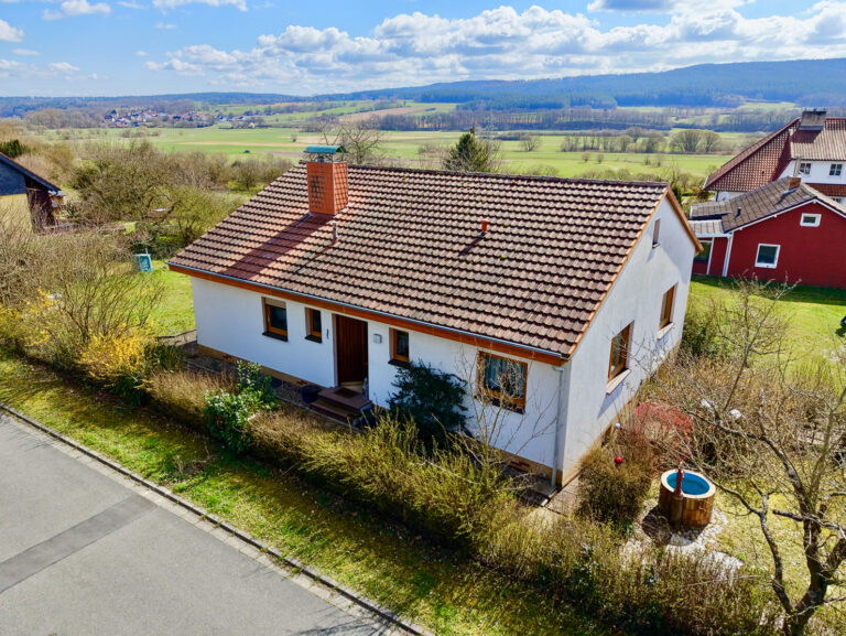 Toller Bungalow mit großem Garten in ruhiger Lage von Burgkunstadt OT