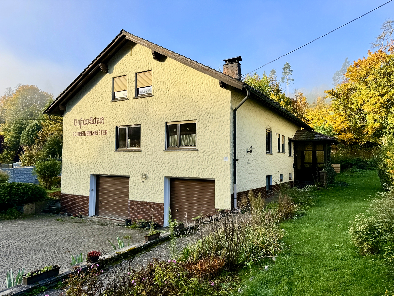 Solides Wohnhaus in ruhiger Lage mit großem Garten