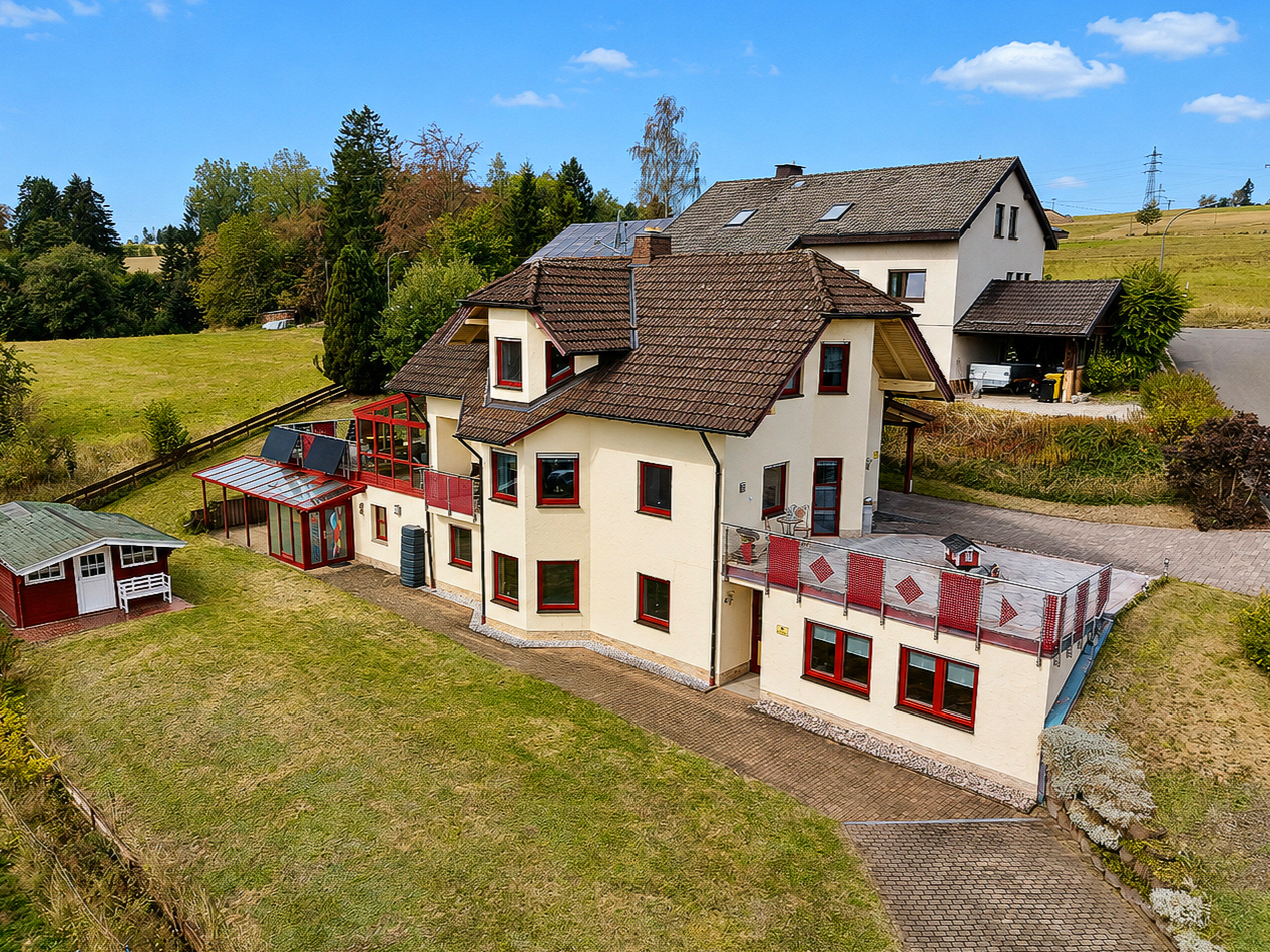 Traumhaftes Wohnhaus mit Garten in bester Lage von Steinbach a. Wald