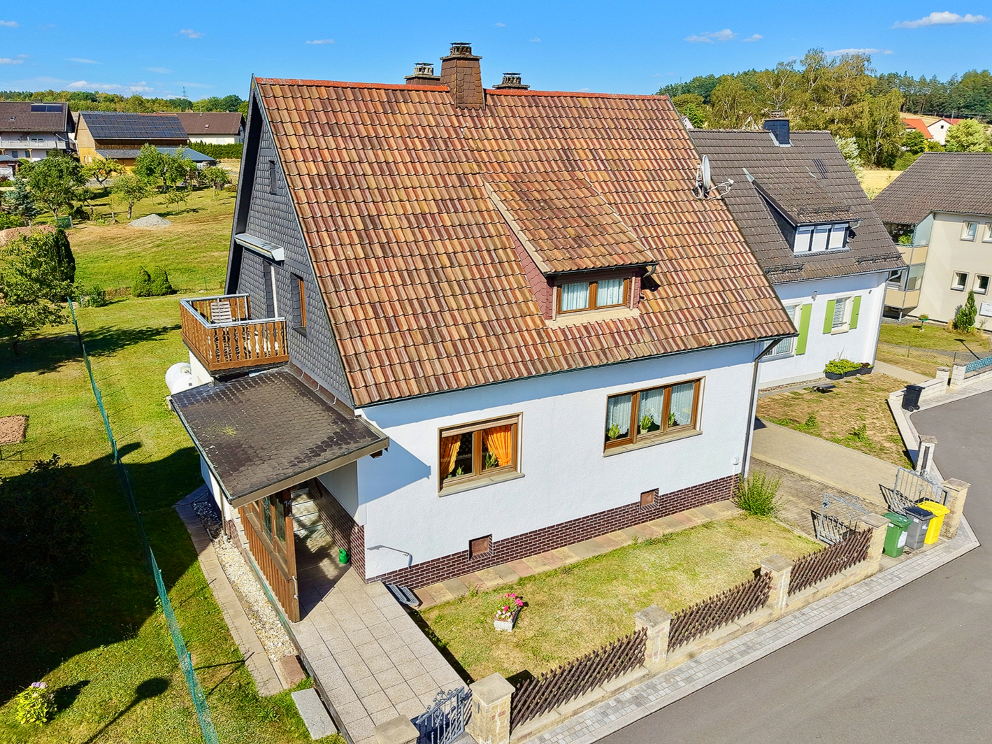 Solides Wohnhaus mit traumhaften Garten in Stockheim OT Burggrub